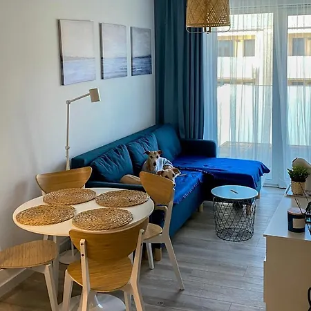 アパート La Riva Mia レバル